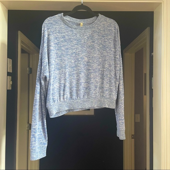 ⭐️ 3/$10 ⭐️ LLD Drop-Shoulder Sweatshirt - Picture 1 of 4